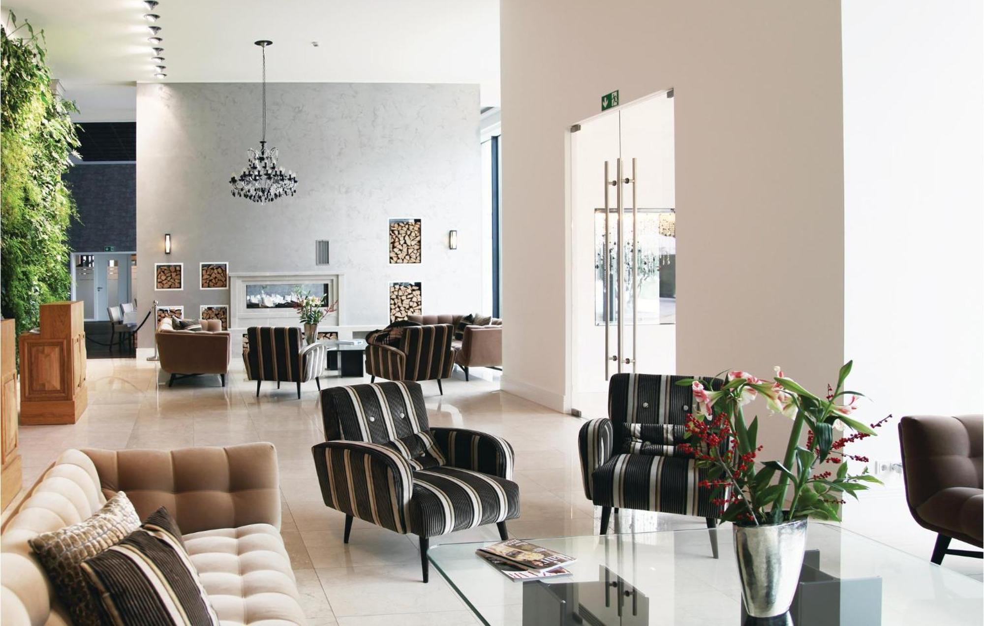 Prince Apartment *
